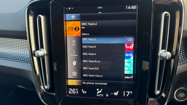 Volvo Xc40 2.0 B4P R DESIGN Pro 5dr Auto Petrol Estate